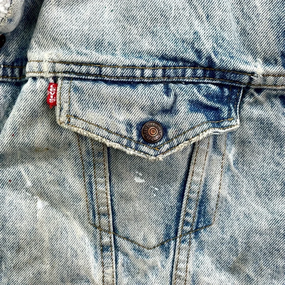 VTG Levi's Trucker Jacket Mens M Acid Wash Sherpa‎ Lined Distressed Western USA